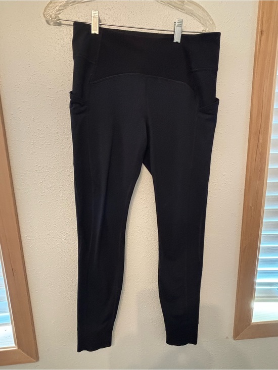 Brooks Pants - Brooks Run Happy Black High-Rise Leggings with Side Pockets